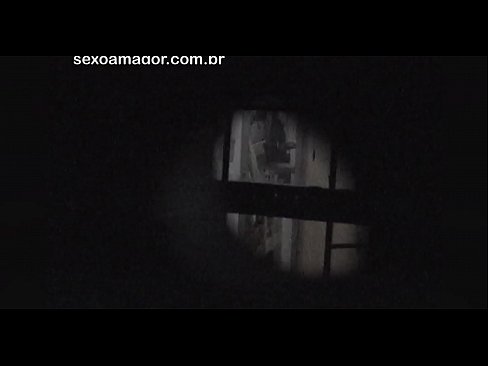❤️ Blondie és gravada en secret per un voyeur del barri amagat darrere de maons buits ❌ Fota al ca.pornobot.ru
