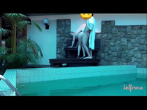 ❤️ El cap convida la criada a la piscina, però no va poder resistir-se a una calor ❌ Fota al ca.pornobot.ru